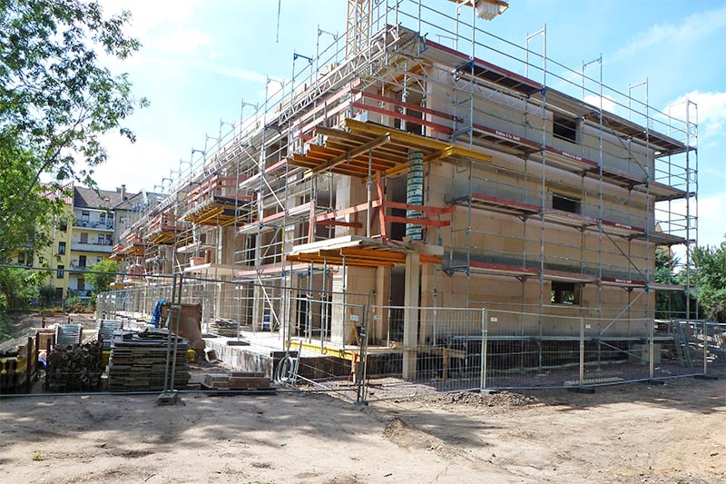 Rohbau fertig, von SO